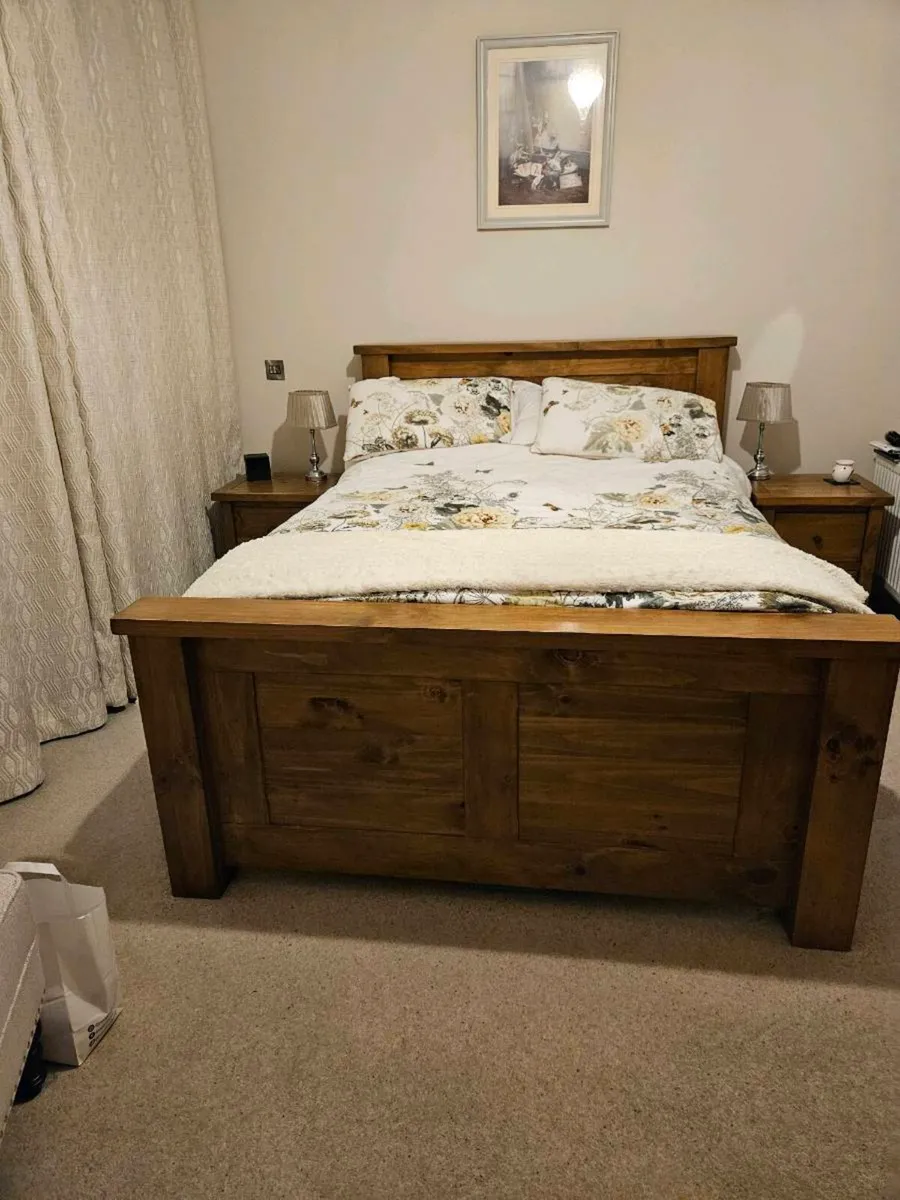 Bed + lockers for sale - Image 1