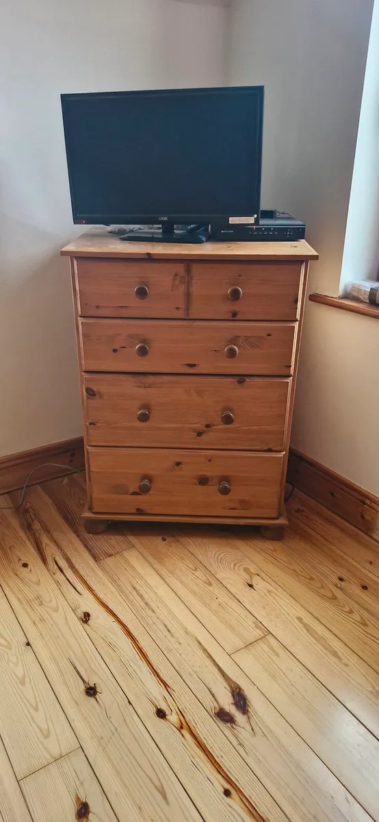 Bedroom furniture - Image 3