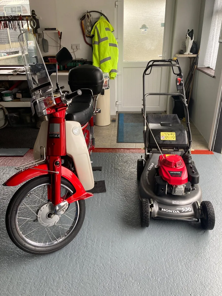 Lawnmower for sale - Image 1