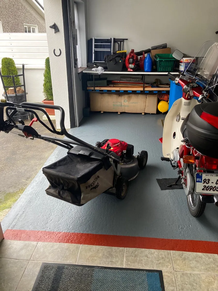 Lawnmower for sale - Image 3