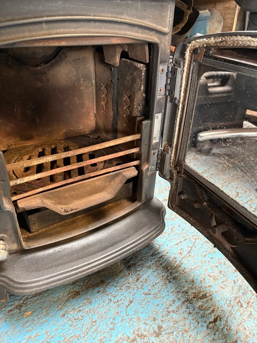 Oisin Wood Burning Stove - Image 3