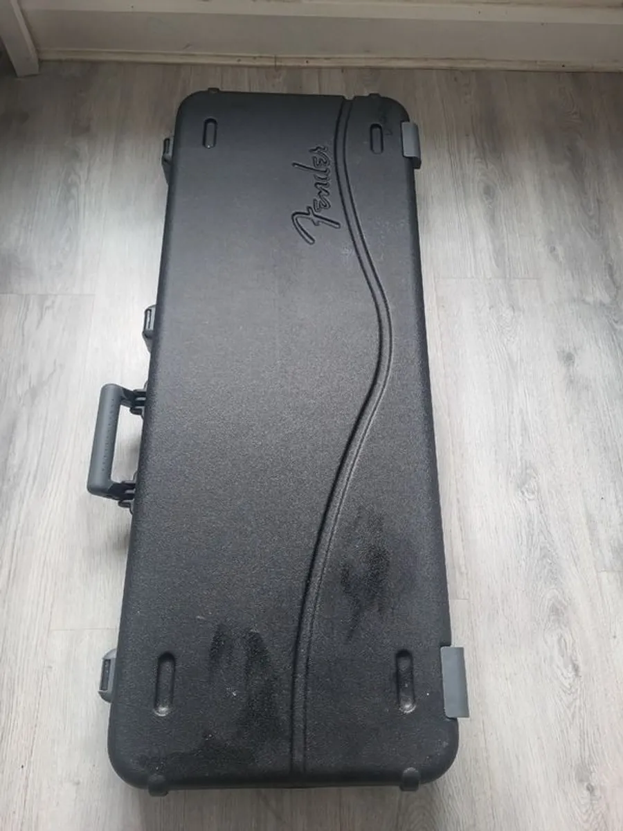 Fender Stratocaster - Image 2