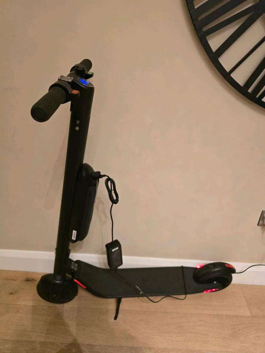 Scooter - Image 2