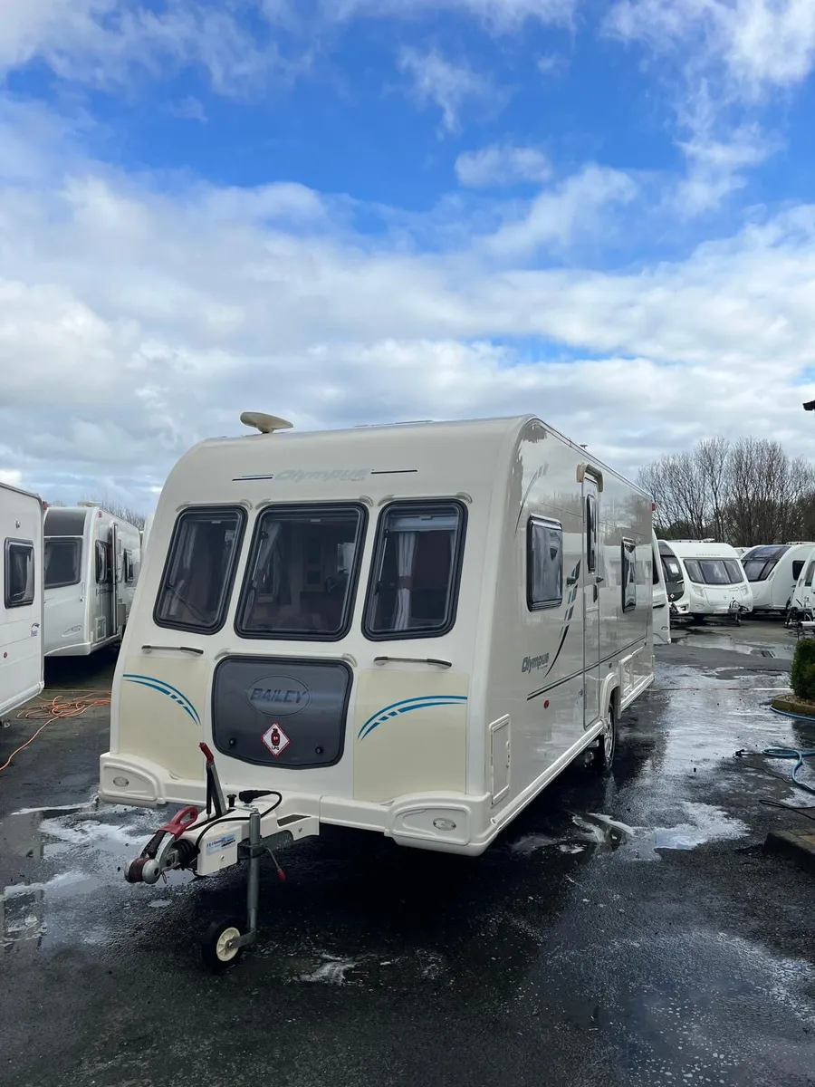 ✨BAILEY OLYMPUS 4 BERTH FIXED BED✨ - Image 1