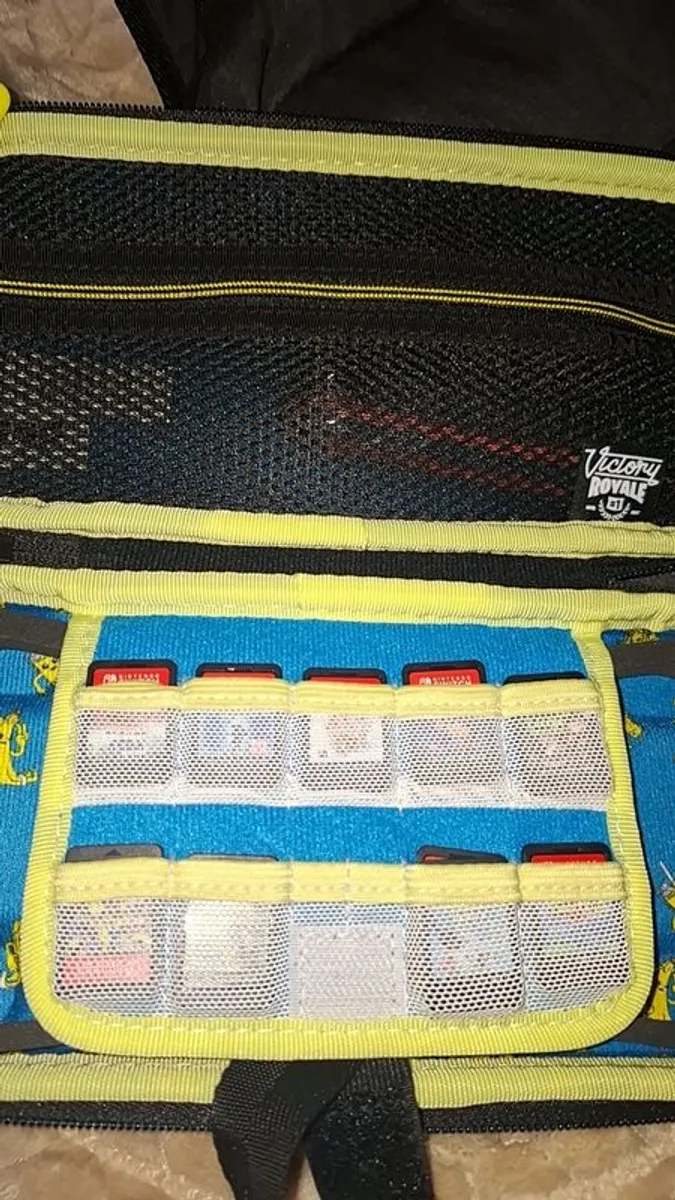 Nintendo Switch Games + Case - Image 2