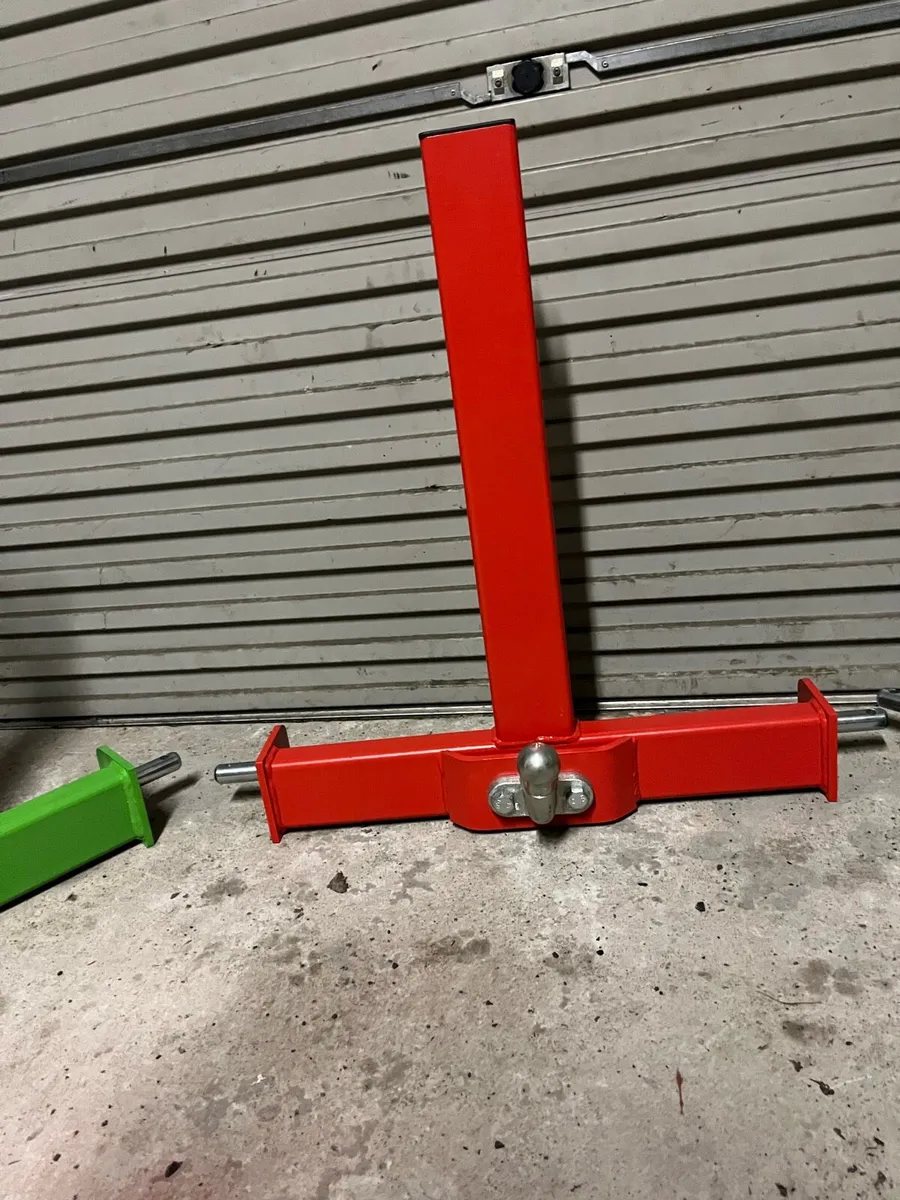 Three point linkage hitch - Image 2