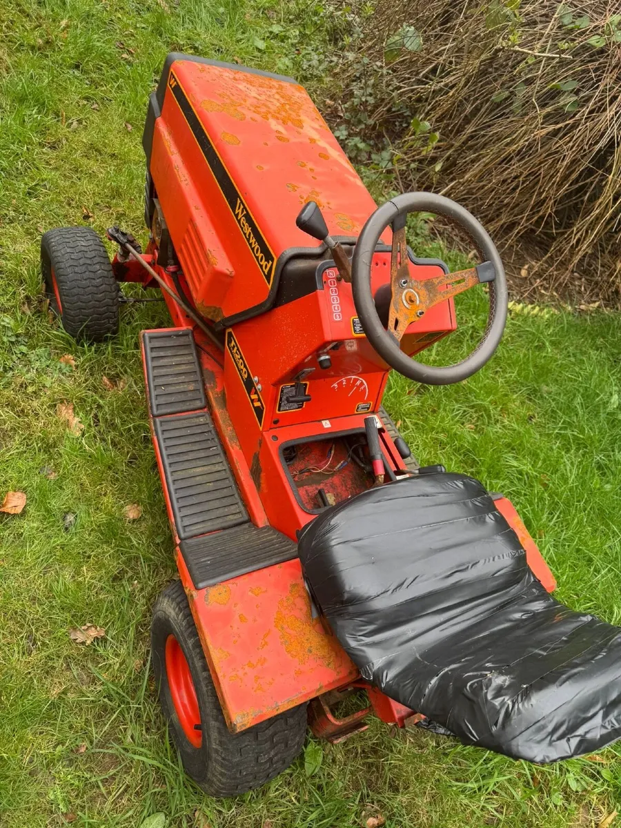 Westwood lawnmower - Image 3