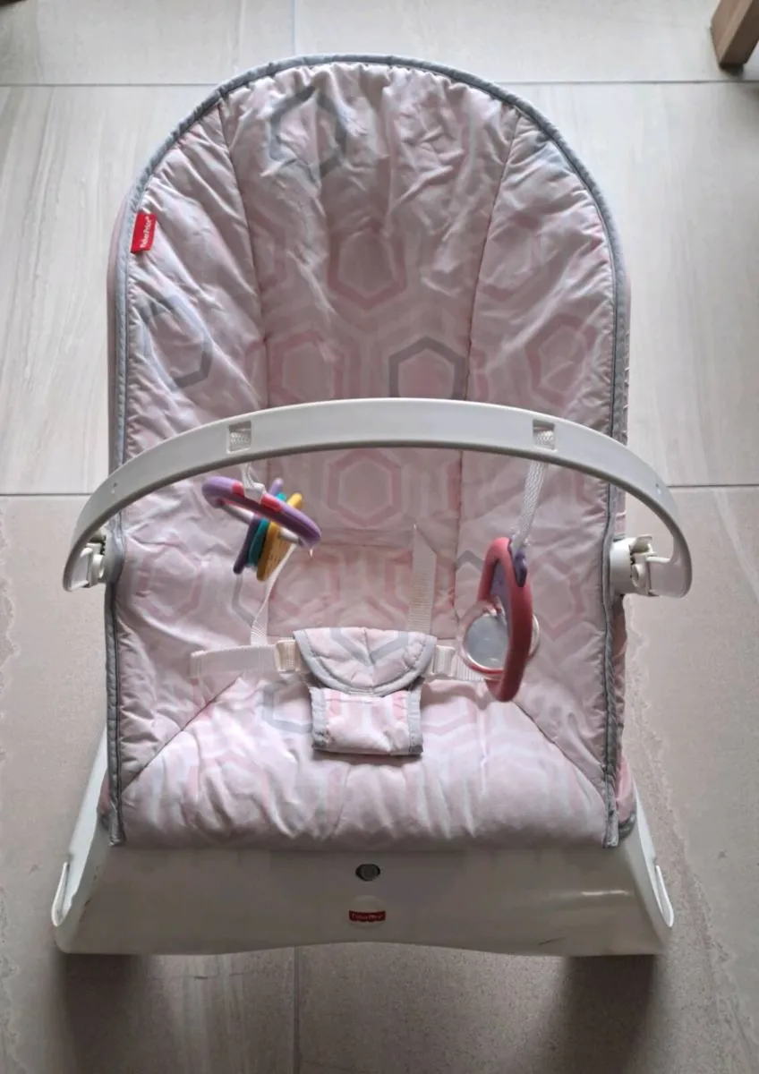 Fisher Price Bouncer Chair (FREE TO A GOOD HOME)