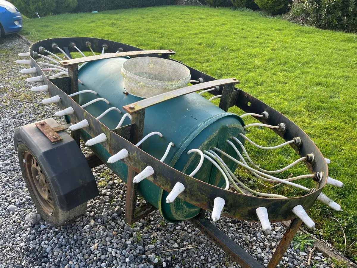 34 teat Mobile Calf feeder - Image 1