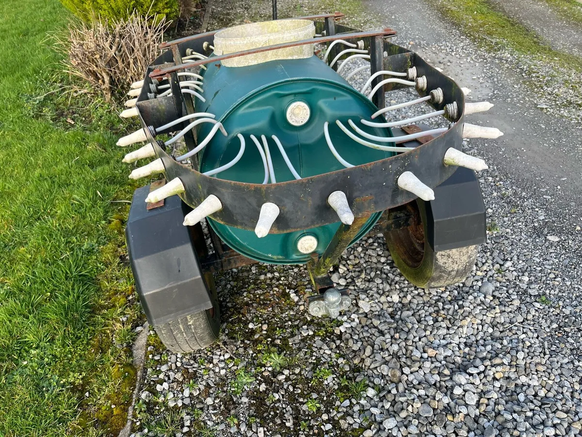 34 teat Mobile Calf feeder - Image 2