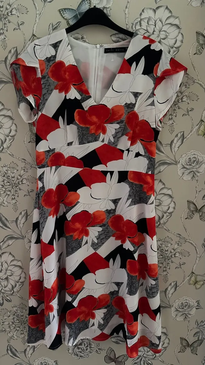 Womens dress - Image 1