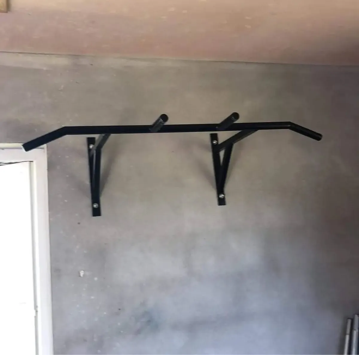 Pull up bars - Image 1