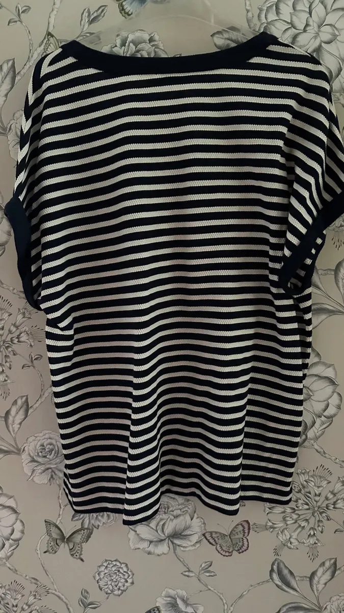 Womens top - Image 4