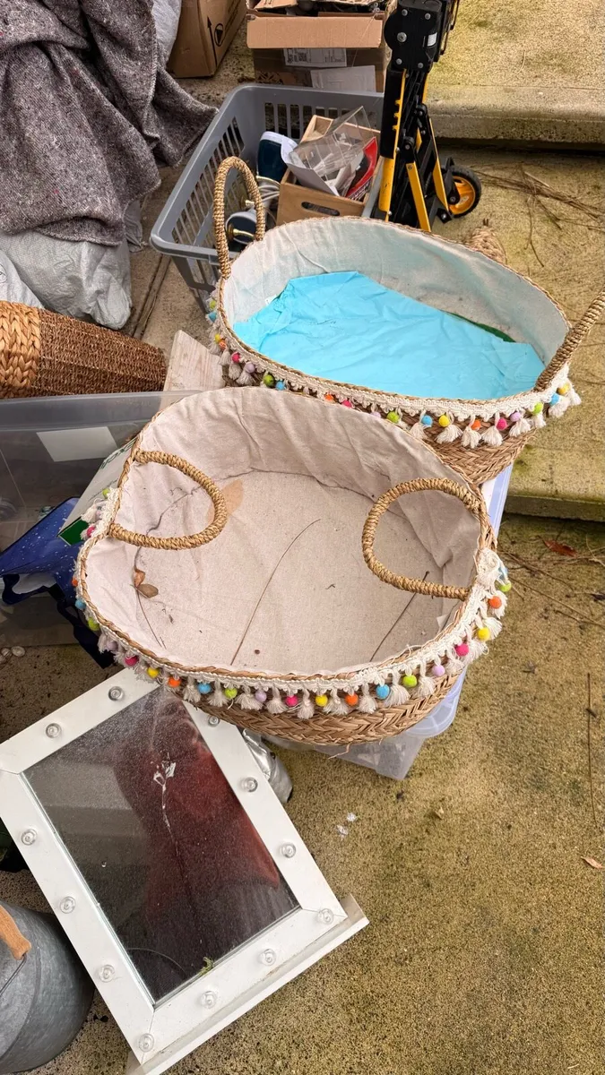 Baskets - Image 1