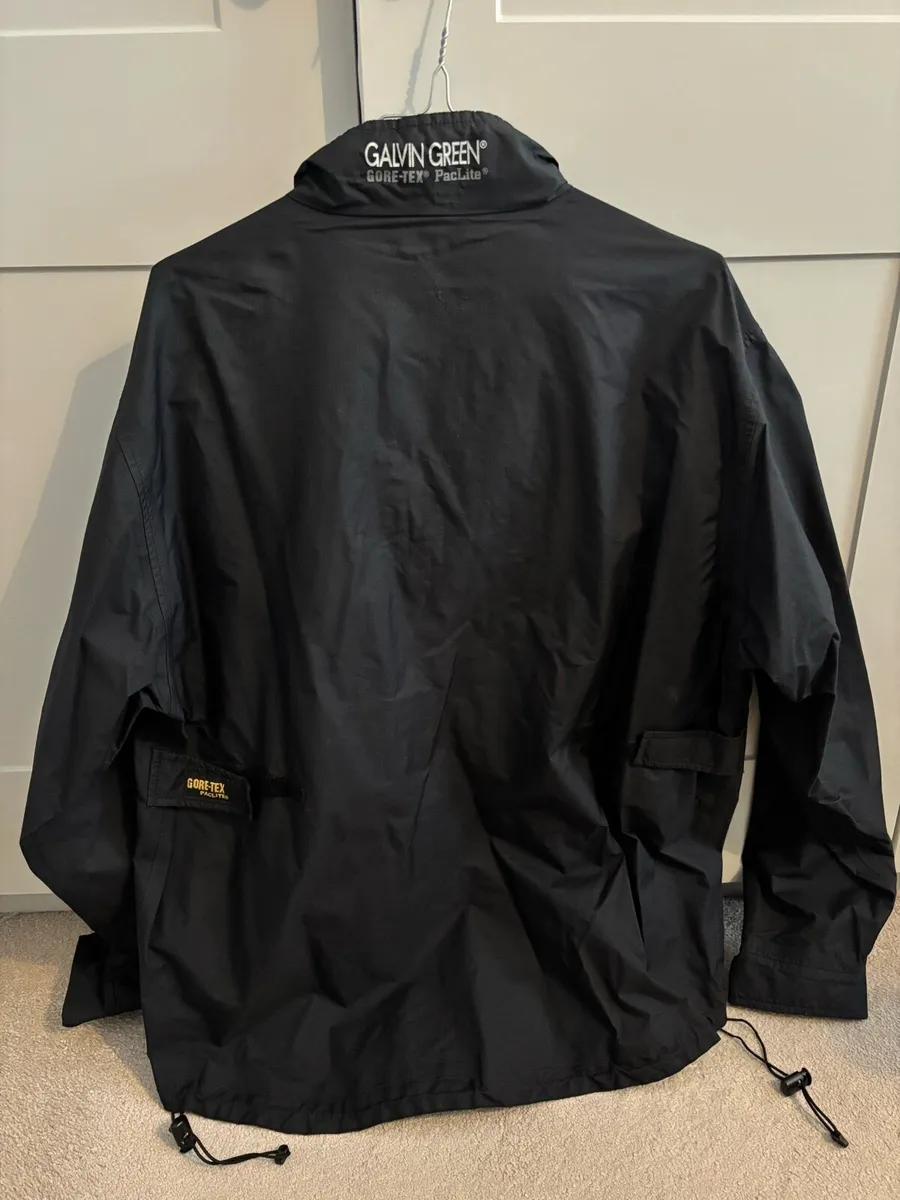 Galvin Green Goretex Jacket - Image 3