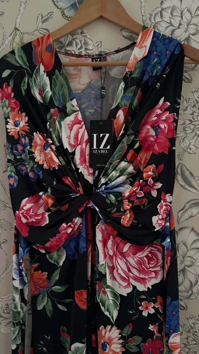 New dress 16 - Image 4