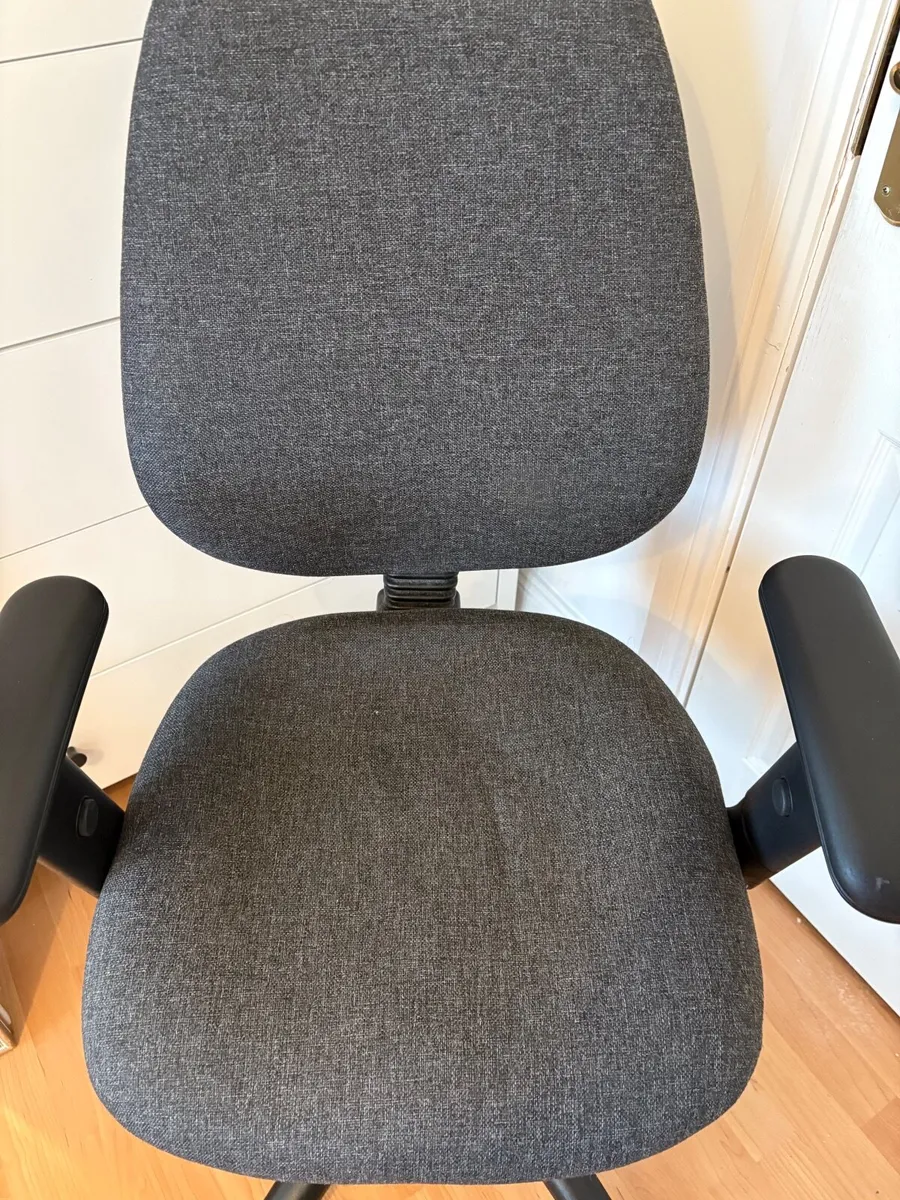 Office chair - Image 3