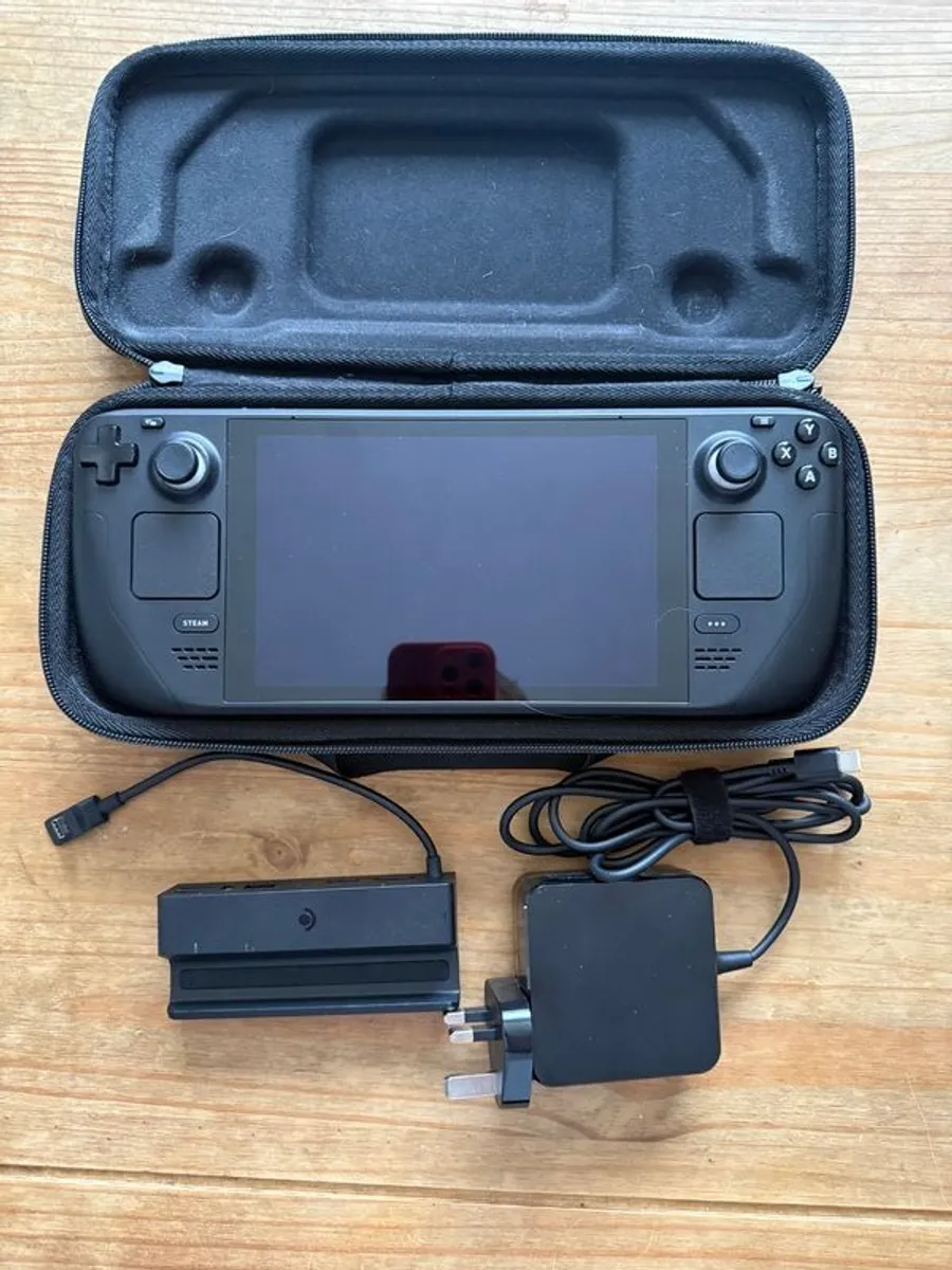 Steam Deck LCD 1TB storage with Deck Dock