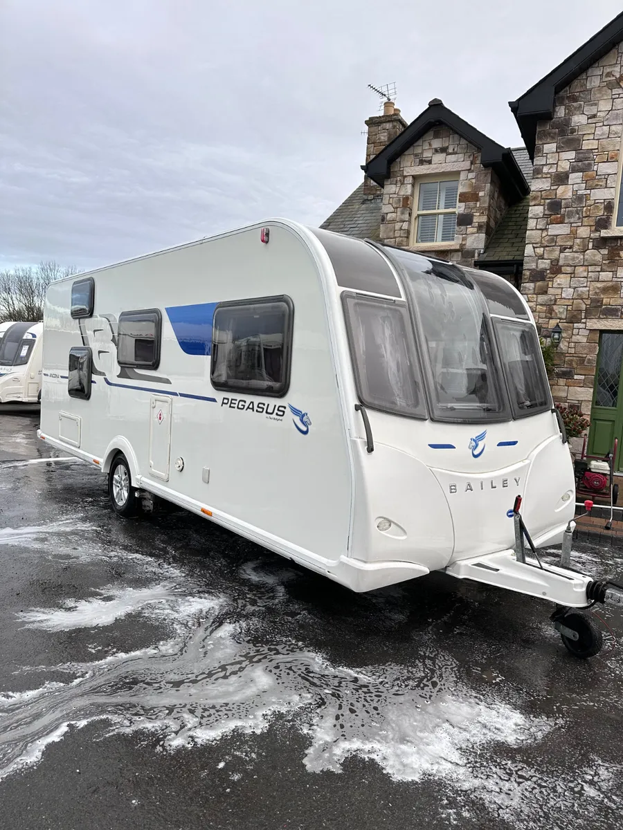 ✨STUNNING BAILEY PEGASUS ANCONA 5-6 BERTH✨ - Image 1