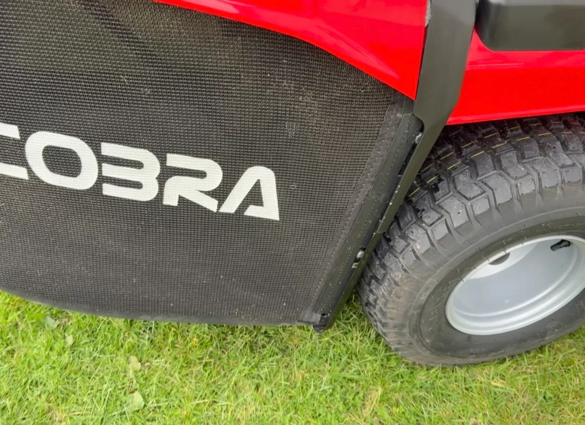 COBRA MOWER MINT CONDITION - Image 3
