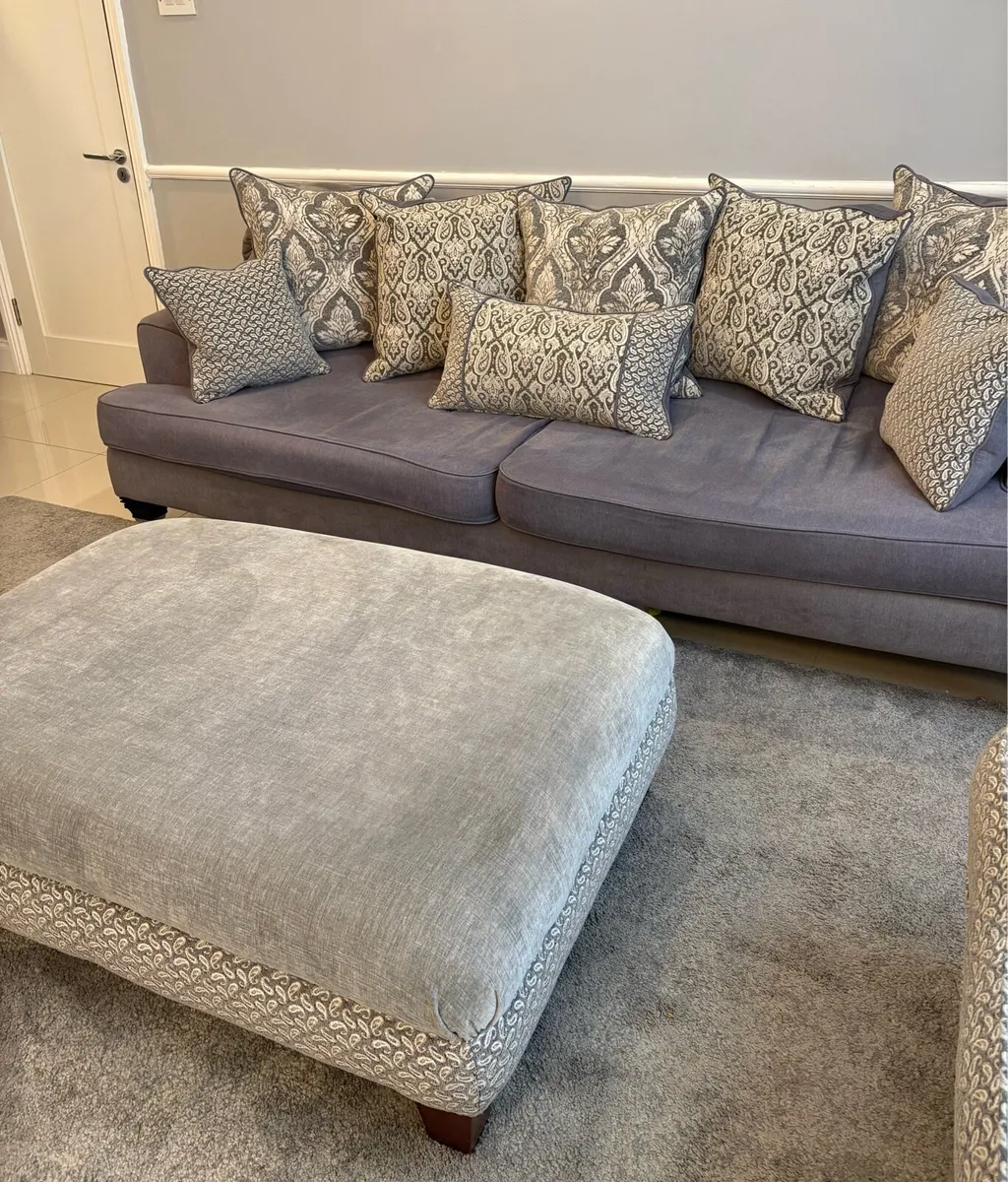 Grey Pillow-back sofa, armchairs and ottoman - Image 2
