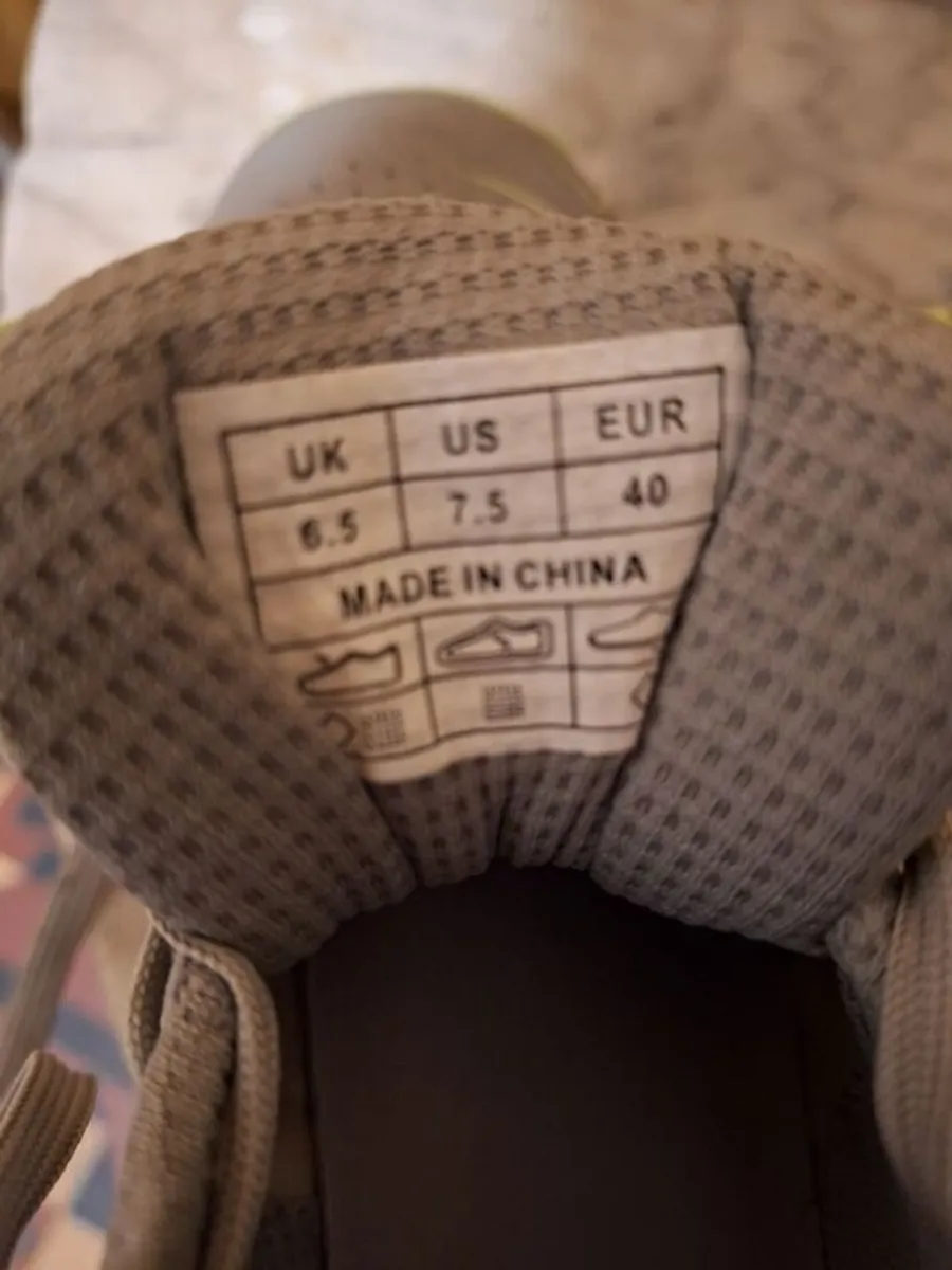 Hockey Runners - Image 2