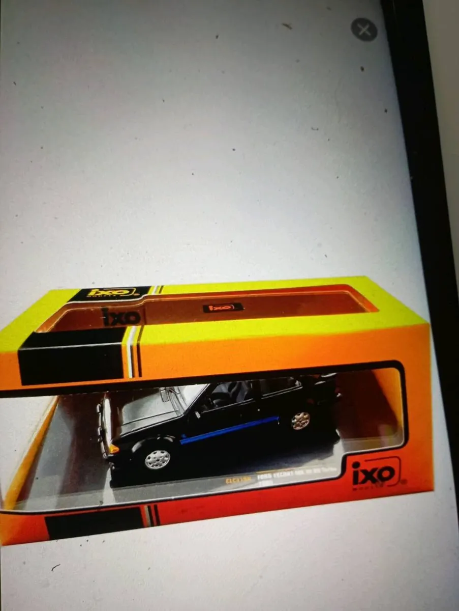 IXO 1984 FORD ESCORT MK3 RS TURBO MODLE CAR - Image 2