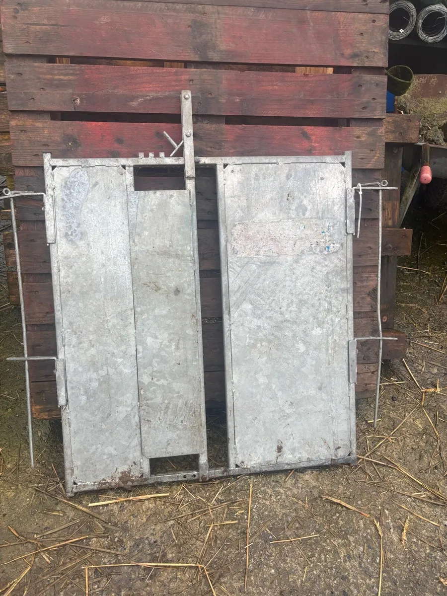 Lamb Creep Feeders & Adoption Gate - Image 4