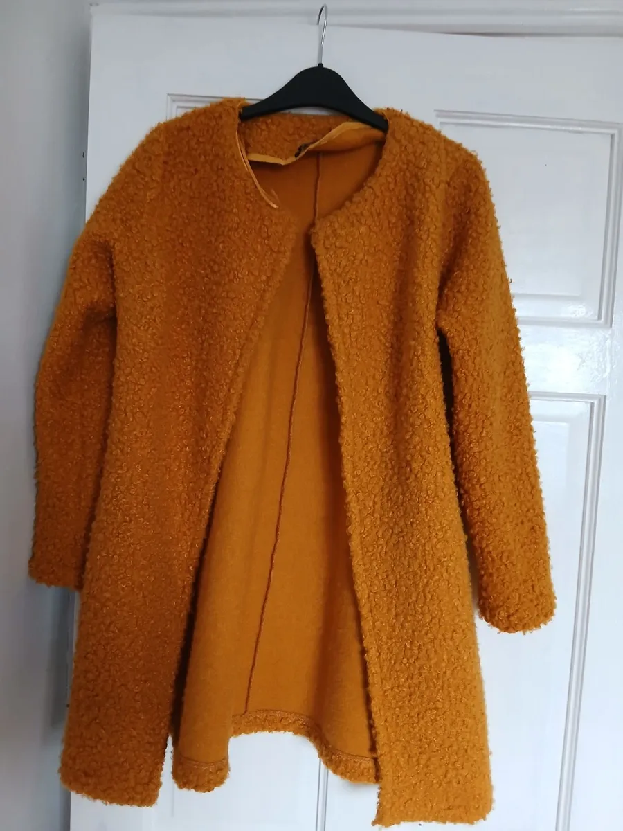 Ladies coat - Image 1