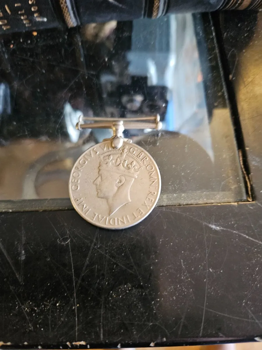 Vintage British WW2 Medal - Image 2