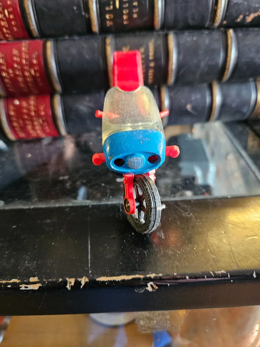 Corgi 1970's Spiderman Motorbike - Image 2