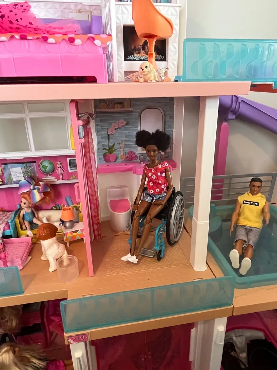 Barbie Doll house - Image 3