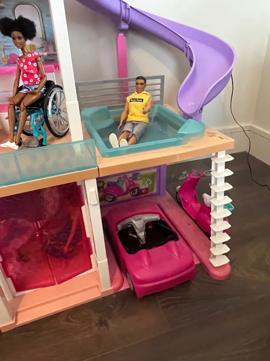 Barbie Doll house - Image 4