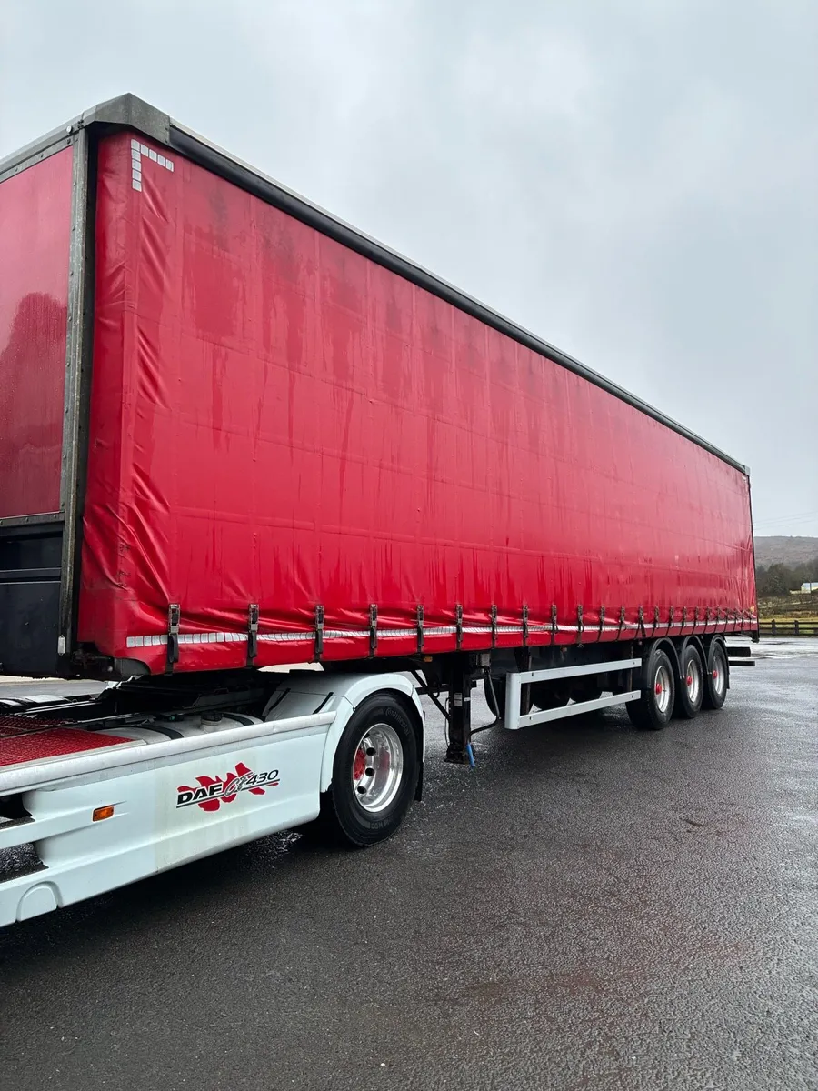 2016 Pillarless Curtainsider - Image 2