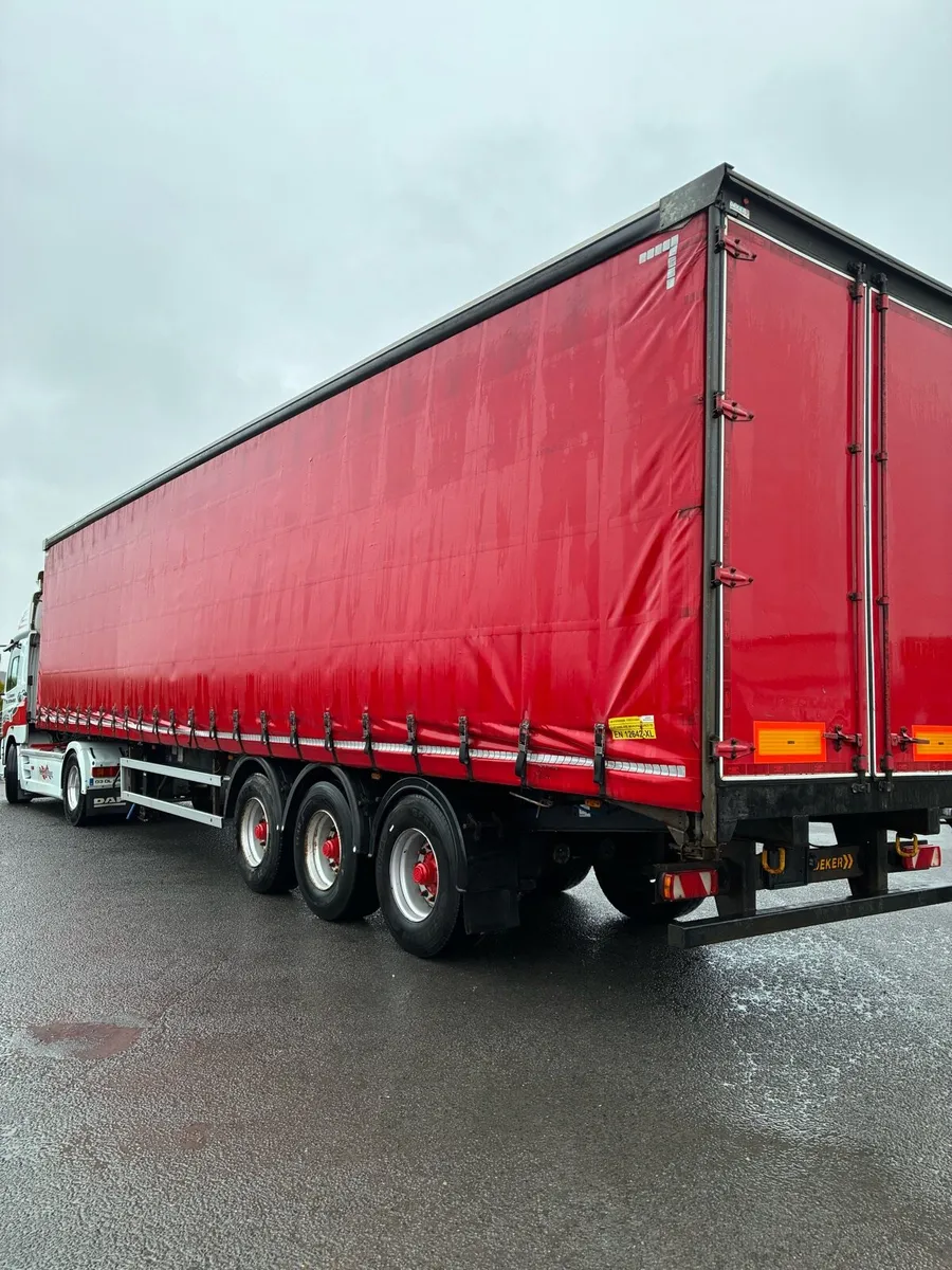 2016 Pillarless Curtainsider - Image 4