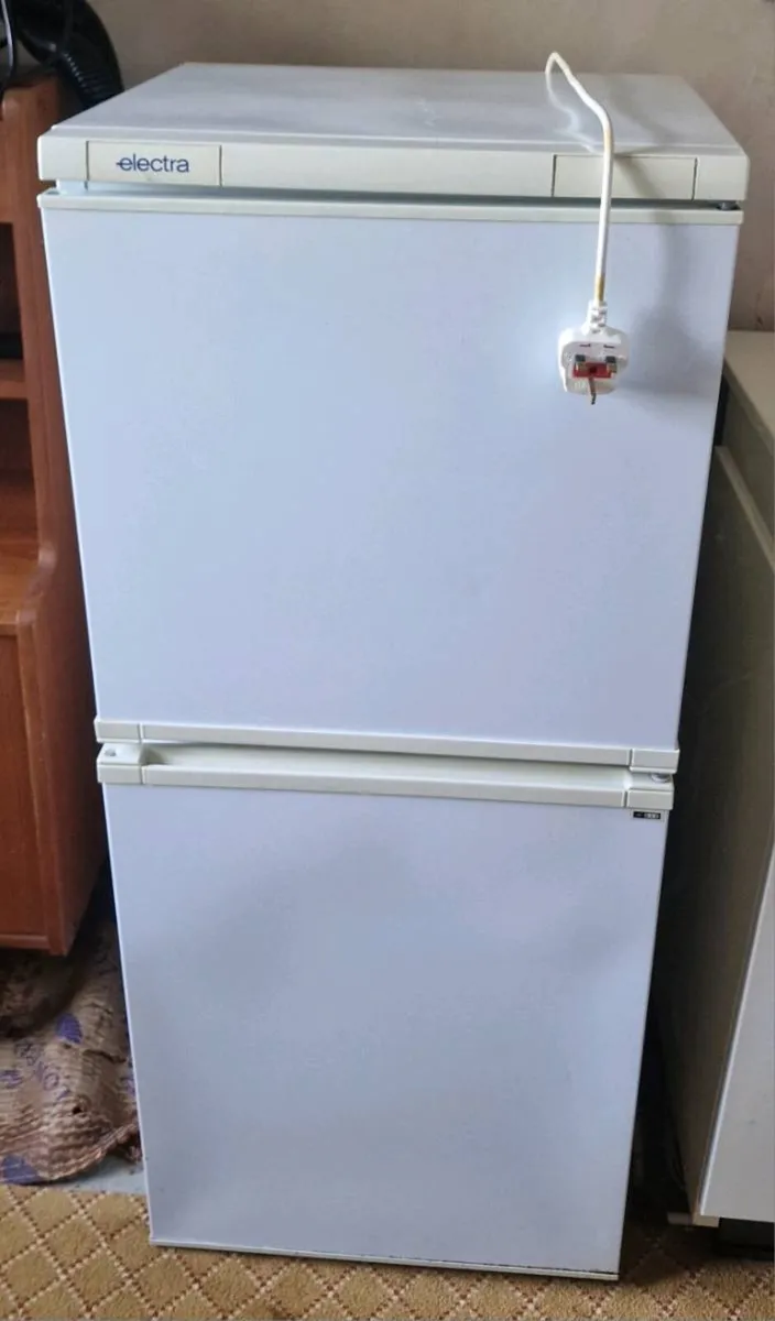 Fridge Freezer for free - Image 1