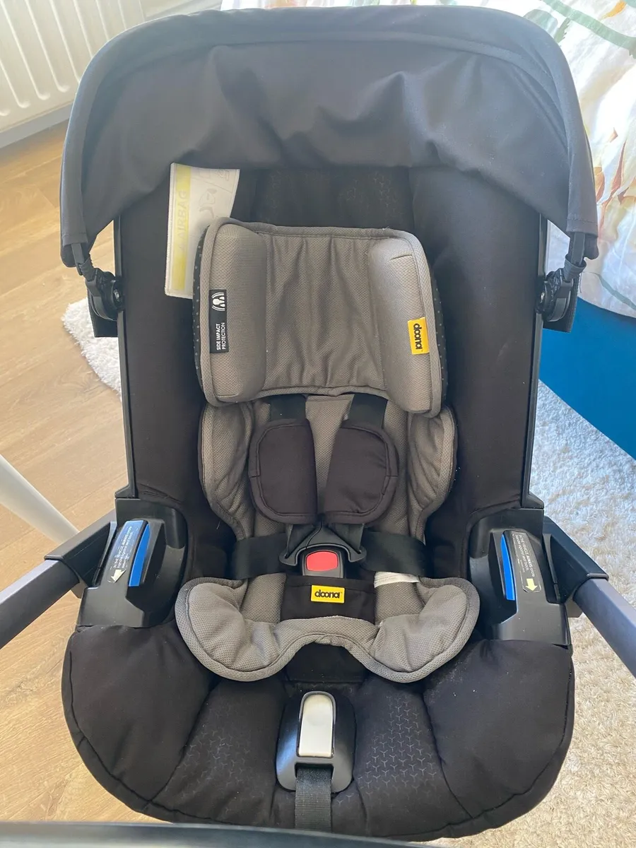 Doona car seat - Image 1