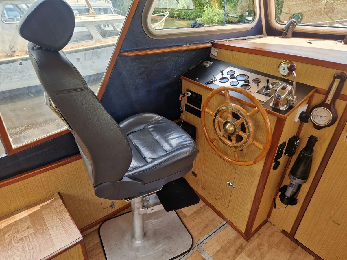 Boat for sale - Image 2