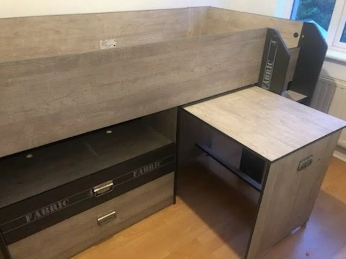 Single bed - Image 3