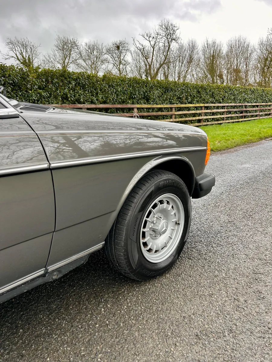 1984 Mercedes-Benz C123 300 CD - Image 3