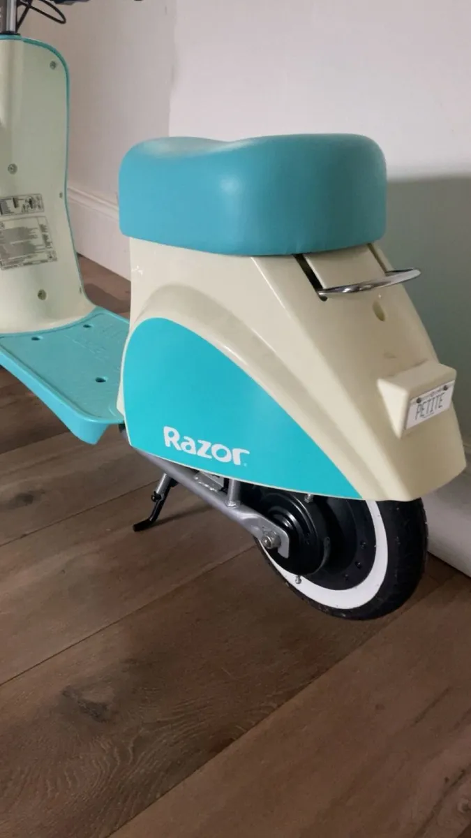 Razor Pocket Mod Petite – Like New – Barely Used - Image 3