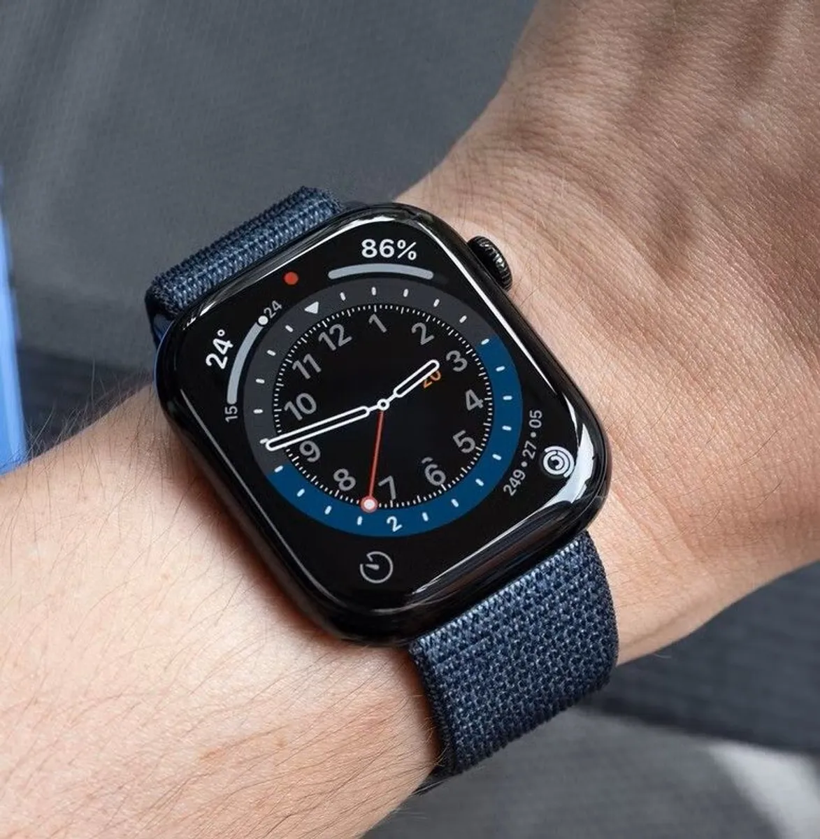 Apple Watch Series 10 46mm GPS Jet Black with Grey UAG Strap - Image 1