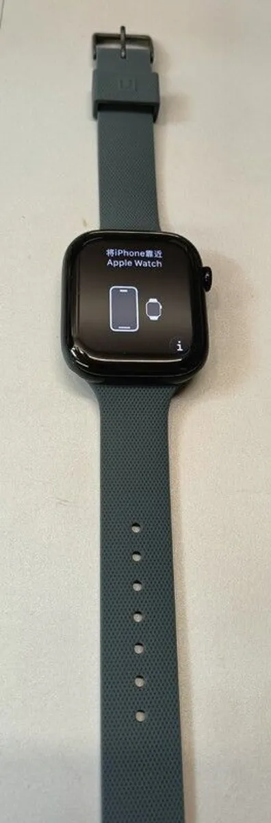 Apple Watch Series 10 46mm GPS Jet Black with Grey UAG Strap - Image 3
