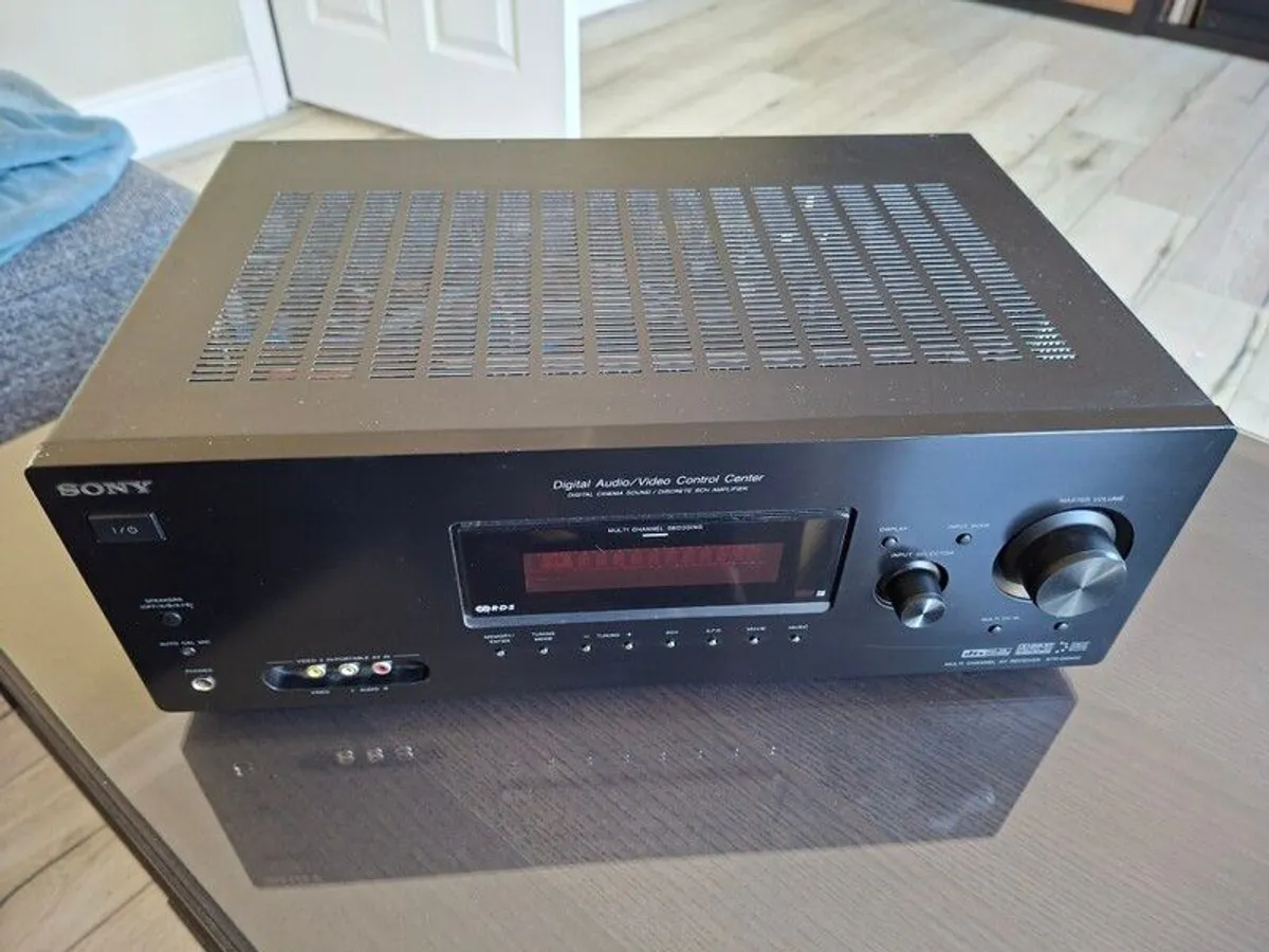 Sony multi channel AC receiver amplifier STR DG500 - Image 2