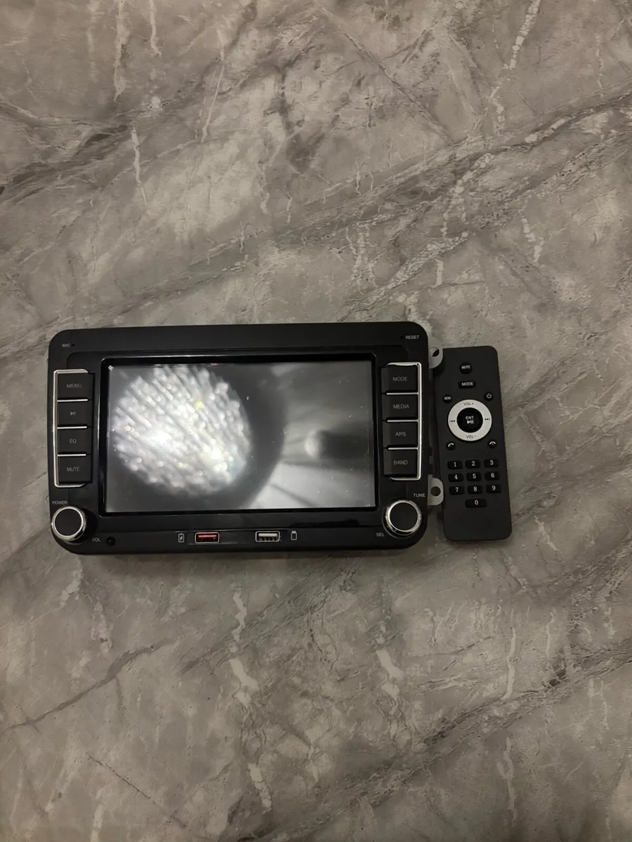 VW Wireless Carplay with Remote Control - Image 3