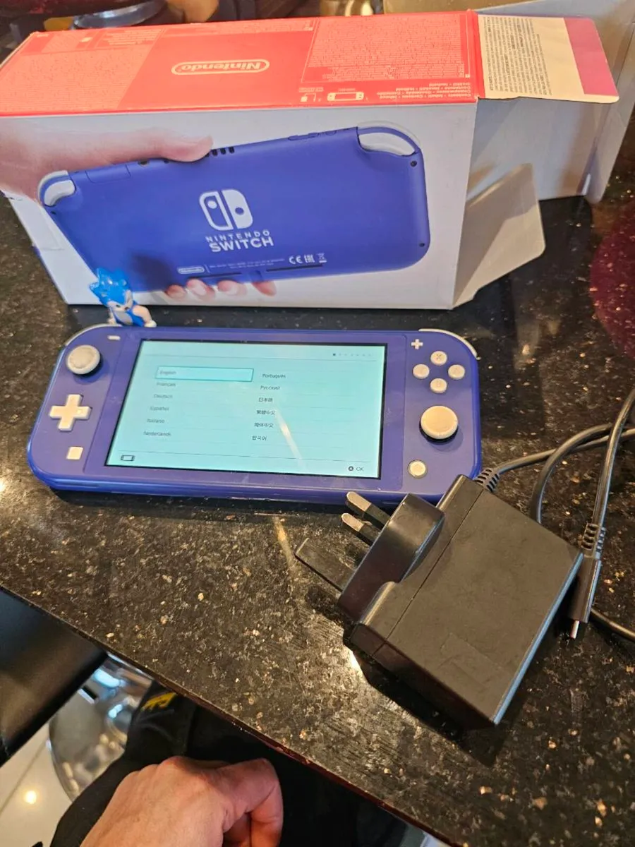 Nintendo switch lite - Image 1