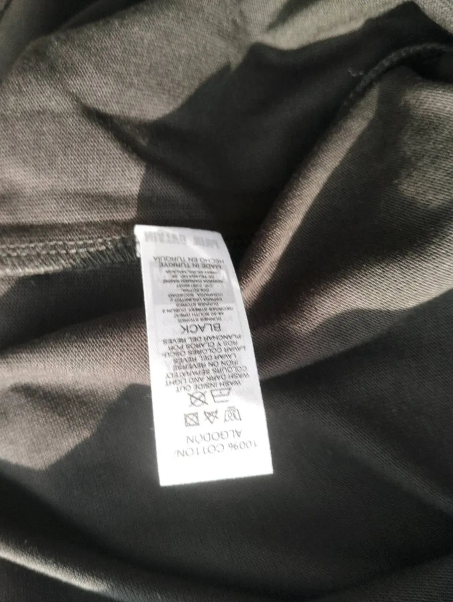 New Paul Galvin T-shirt, Medium - Image 3