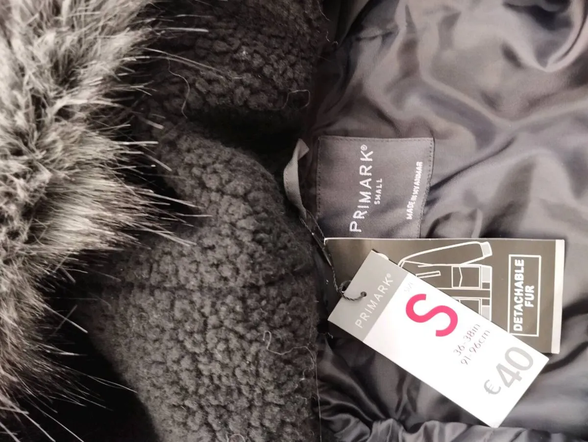 New mens parka, small - Image 3