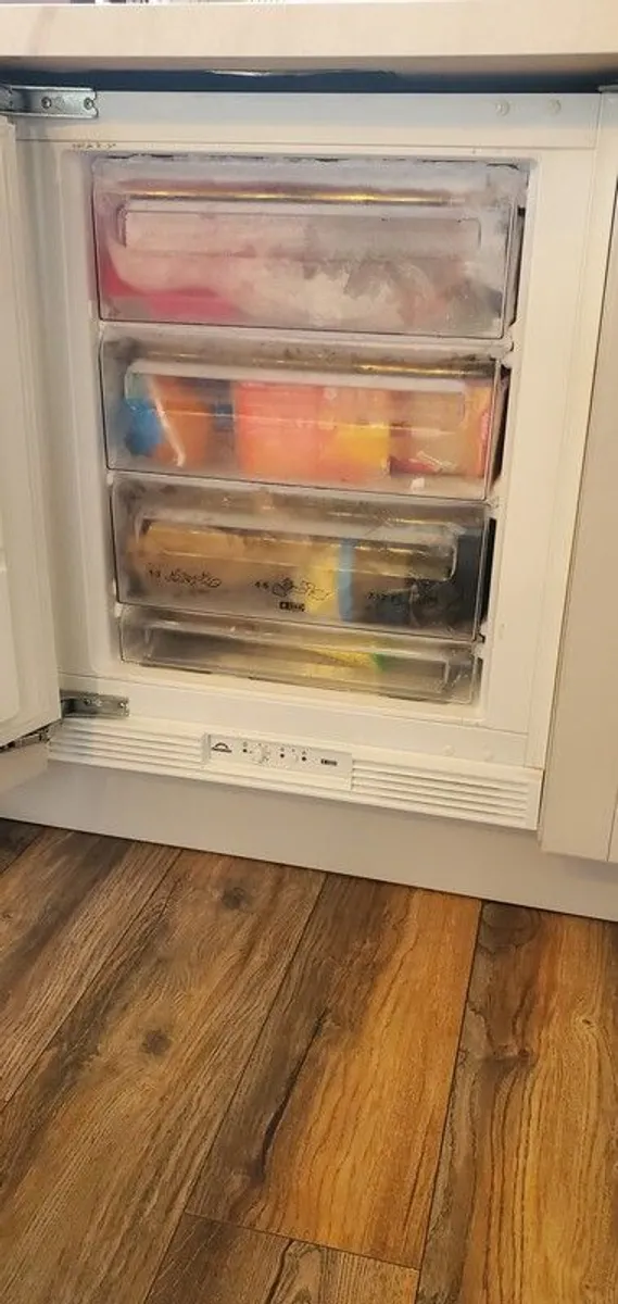 kitchen including All integrated Appliances - Image 4