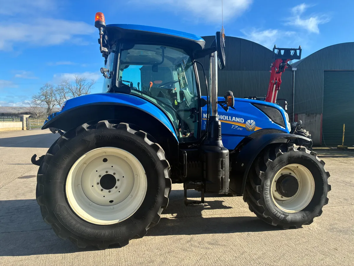 New Holland T7.210 Range Command - Image 3